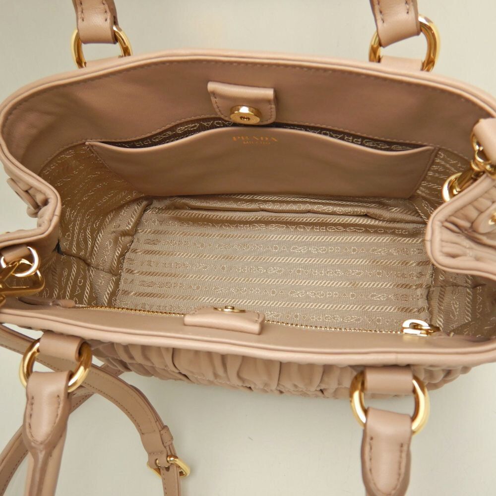 PRADA 1BA172 2-Way Pleated Handbag in Pink Beige Leather, Women's, 253553 - Picture 8 of 10